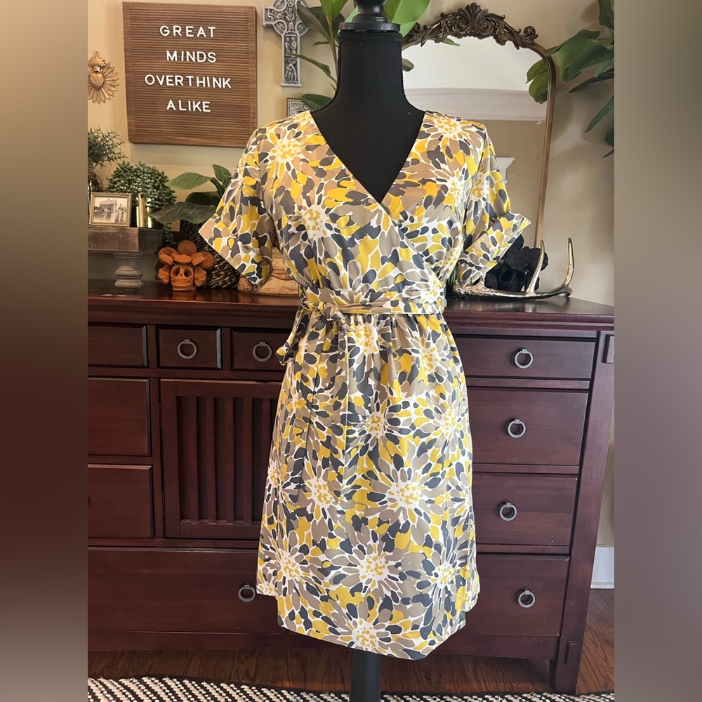 Banana Republic Floral Wrap Dress Sz 0